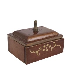 Dolls House Filled Sewing Box Walnut & Gold 1:12 Scale Dolls House Filled Sewing Box Walnut & Gold 1:12 Scale