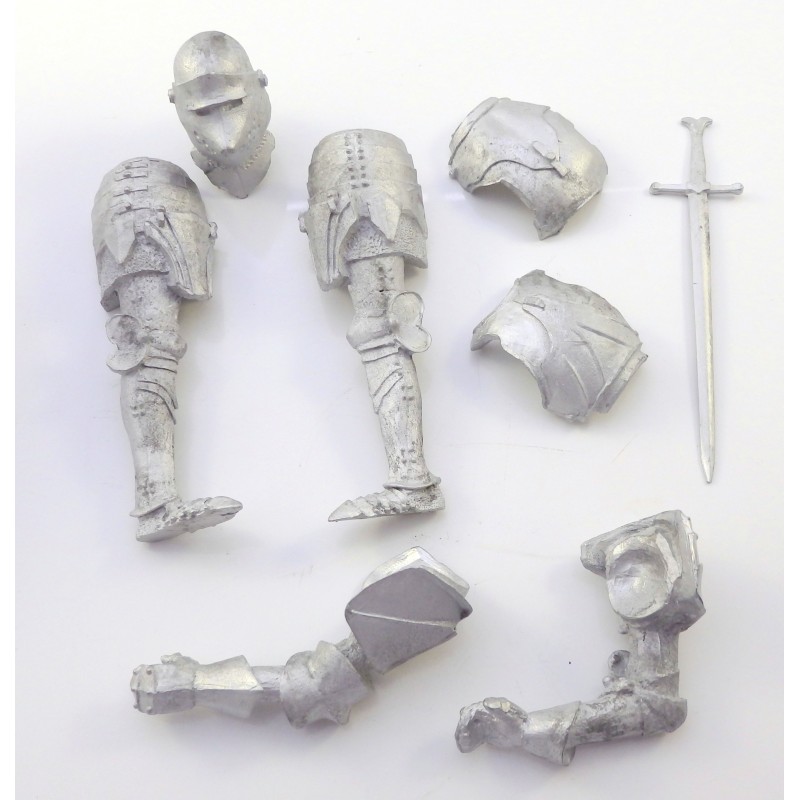 Dolls House Knight in Medeival Armour Kit Miniature 1:12 Accessory