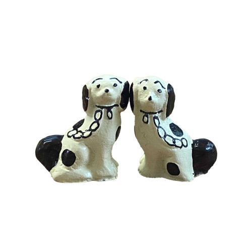 Dolls house Accessories   Pr Brown Staffordshire Dogs 